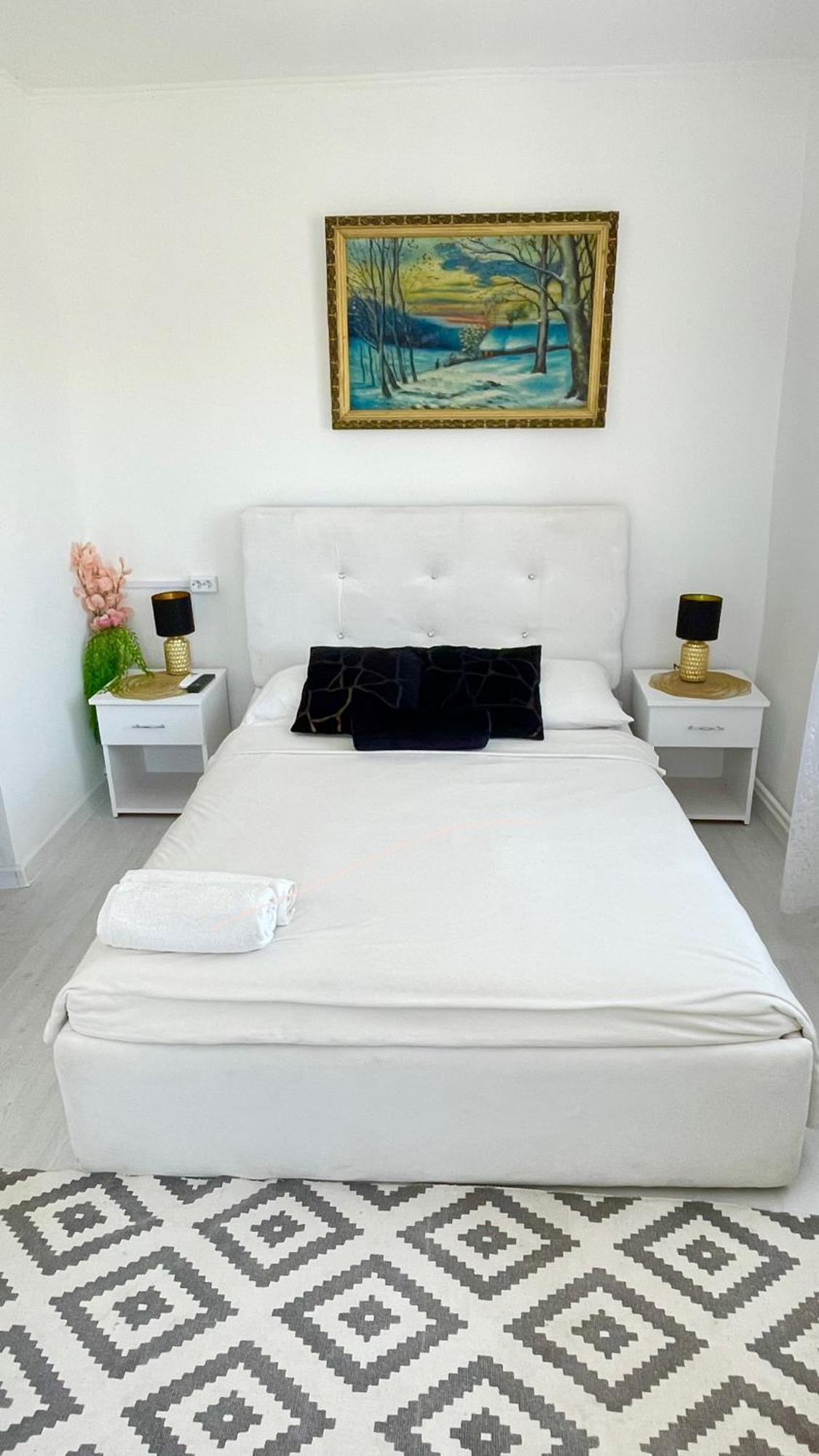 Vila Cris Apartments Navodari Luaran gambar