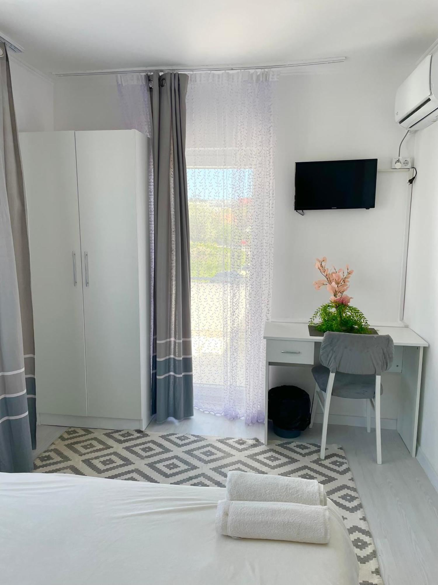 Vila Cris Apartments Navodari Luaran gambar